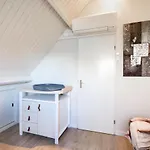 Moerellahof, Schelphoek 165